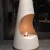 Chimenea de bioetanol Archimedes en color blanco, diseño moderno y elegante.